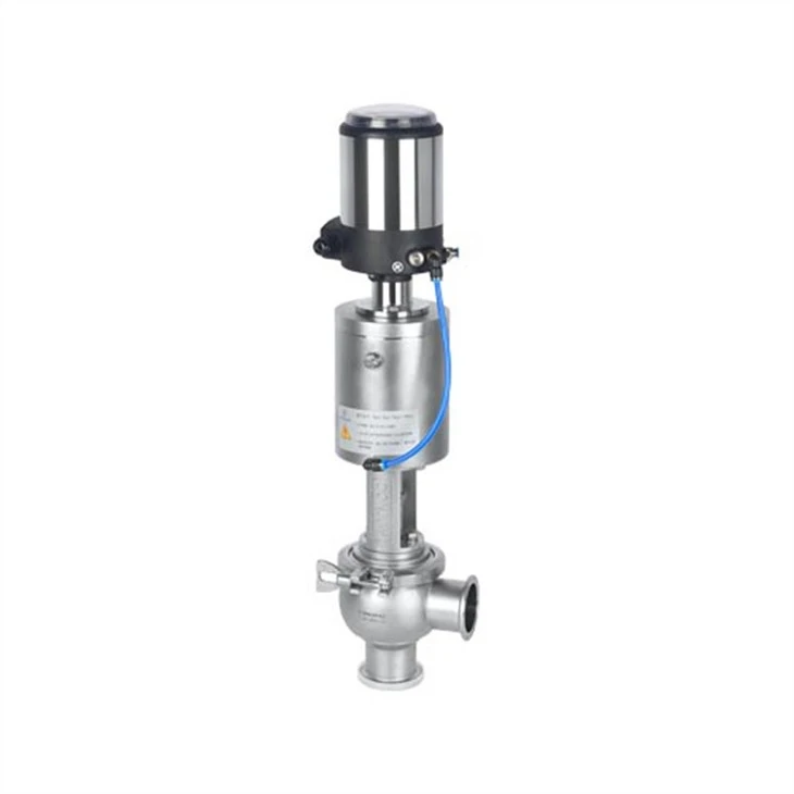 reversing valve with controller (10)